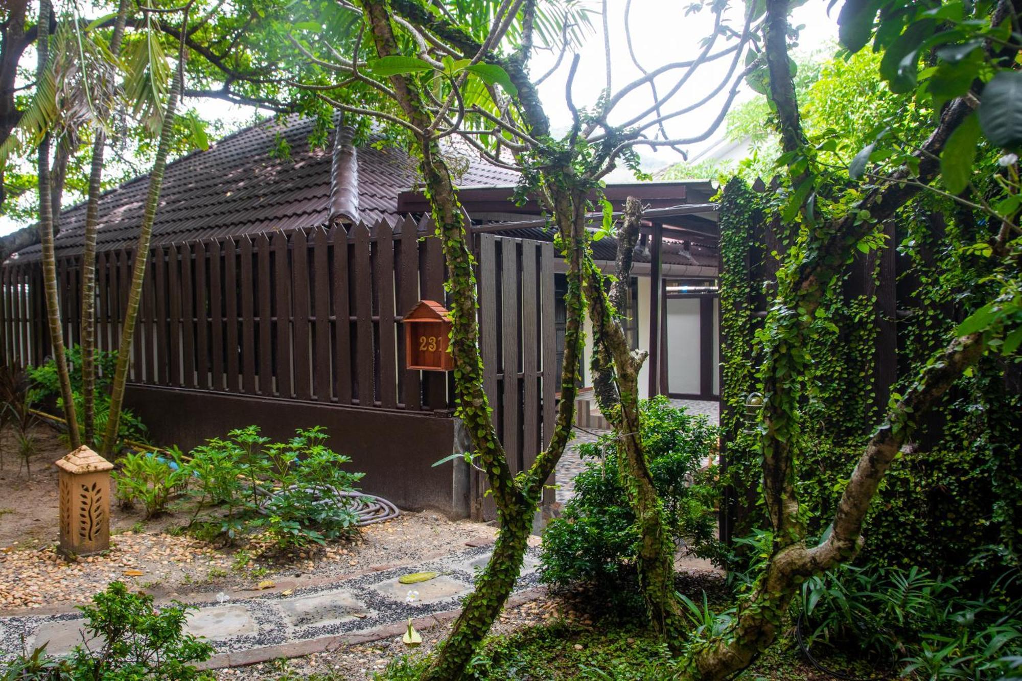 Princess Kamala Beachfront Hotel - Sha Extra Plus Exterior foto